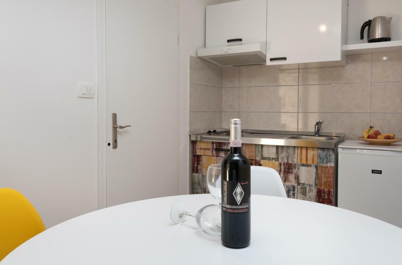 Apartman Skuribanda Trogir Exterior photo