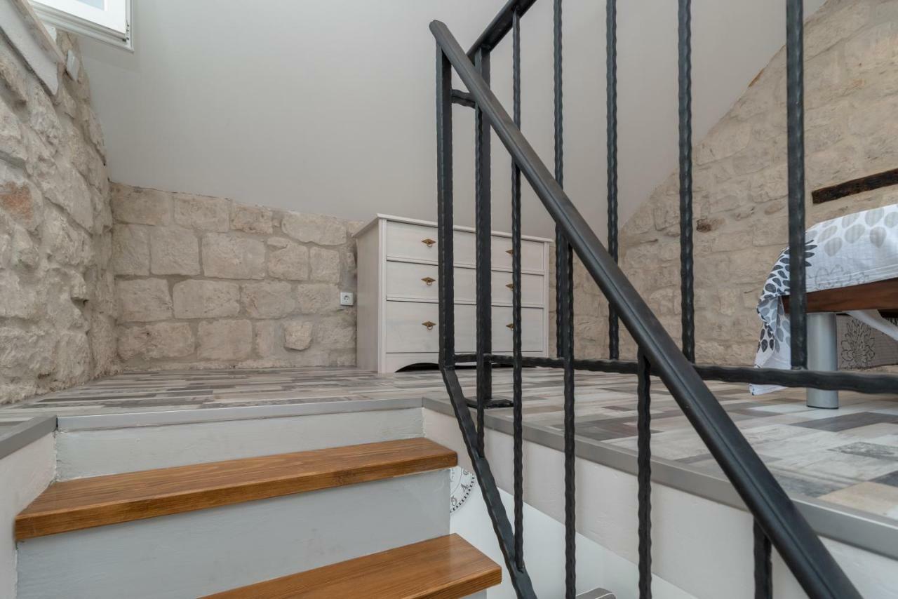 Apartman Skuribanda Trogir Exterior photo
