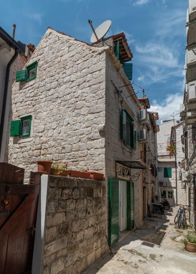 Apartman Skuribanda Trogir Exterior photo