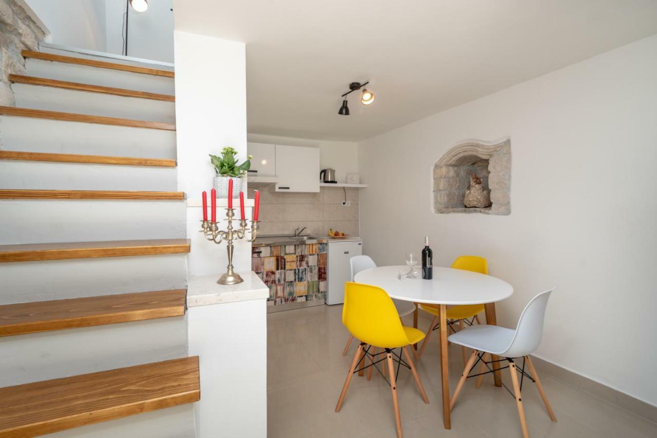 Apartman Skuribanda Trogir Exterior photo
